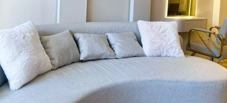 Sofa ruang tunggu